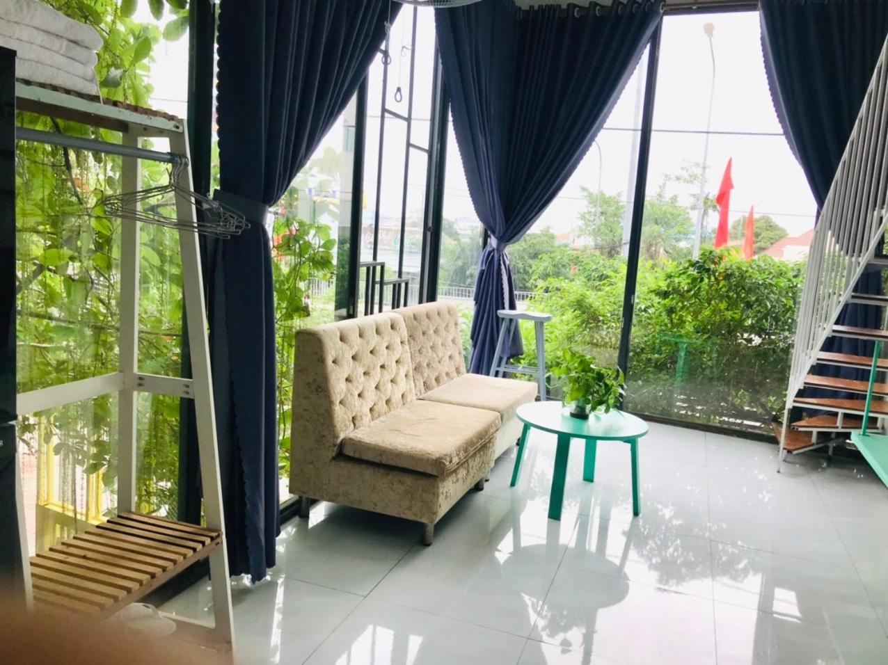 Nha Khach Ken Hotel Ca Mau ภายนอก รูปภาพ